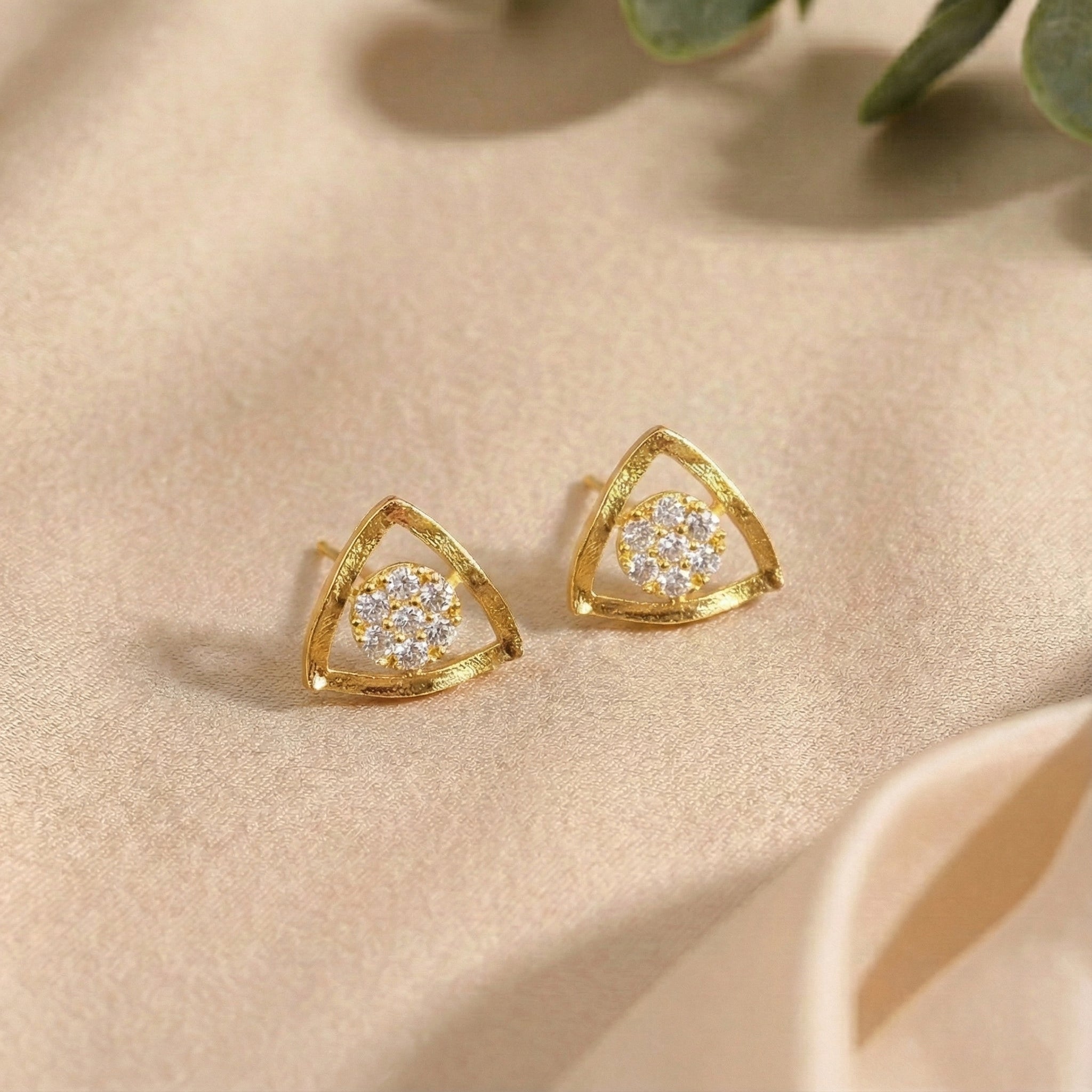 Triangle Frame Studs