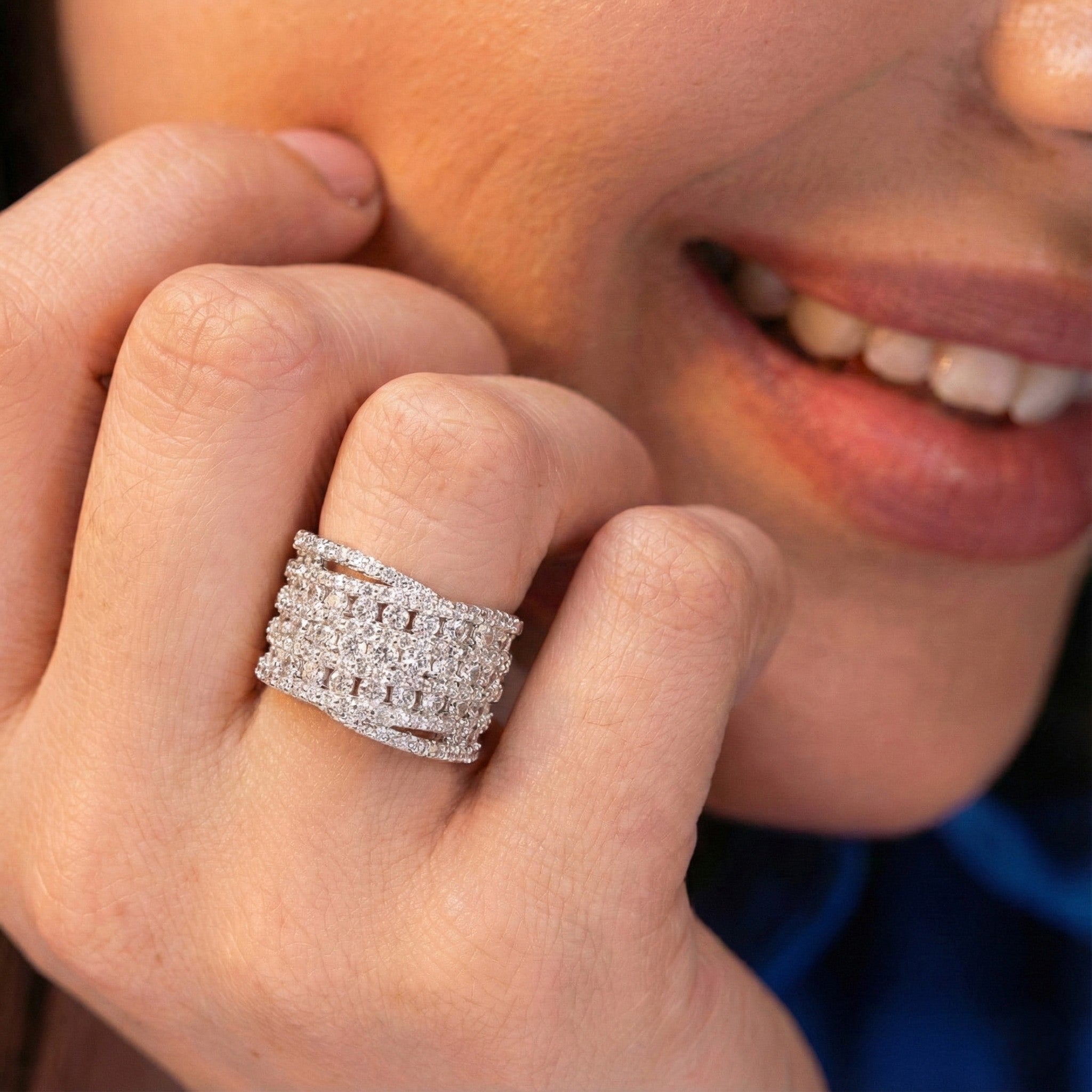 The Infinite Glow Ring