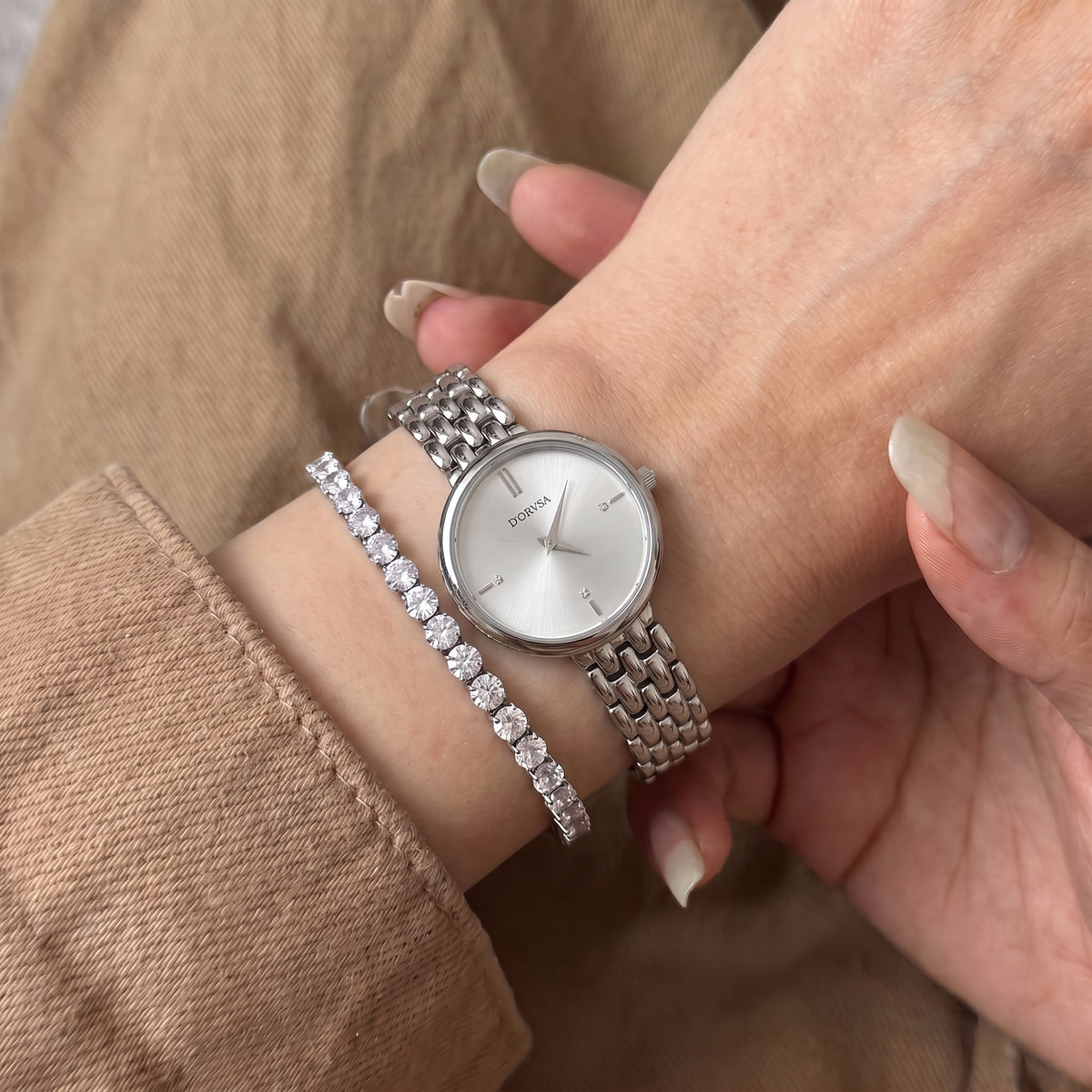 The IIRAYA Dainty Eclipse Silver Set