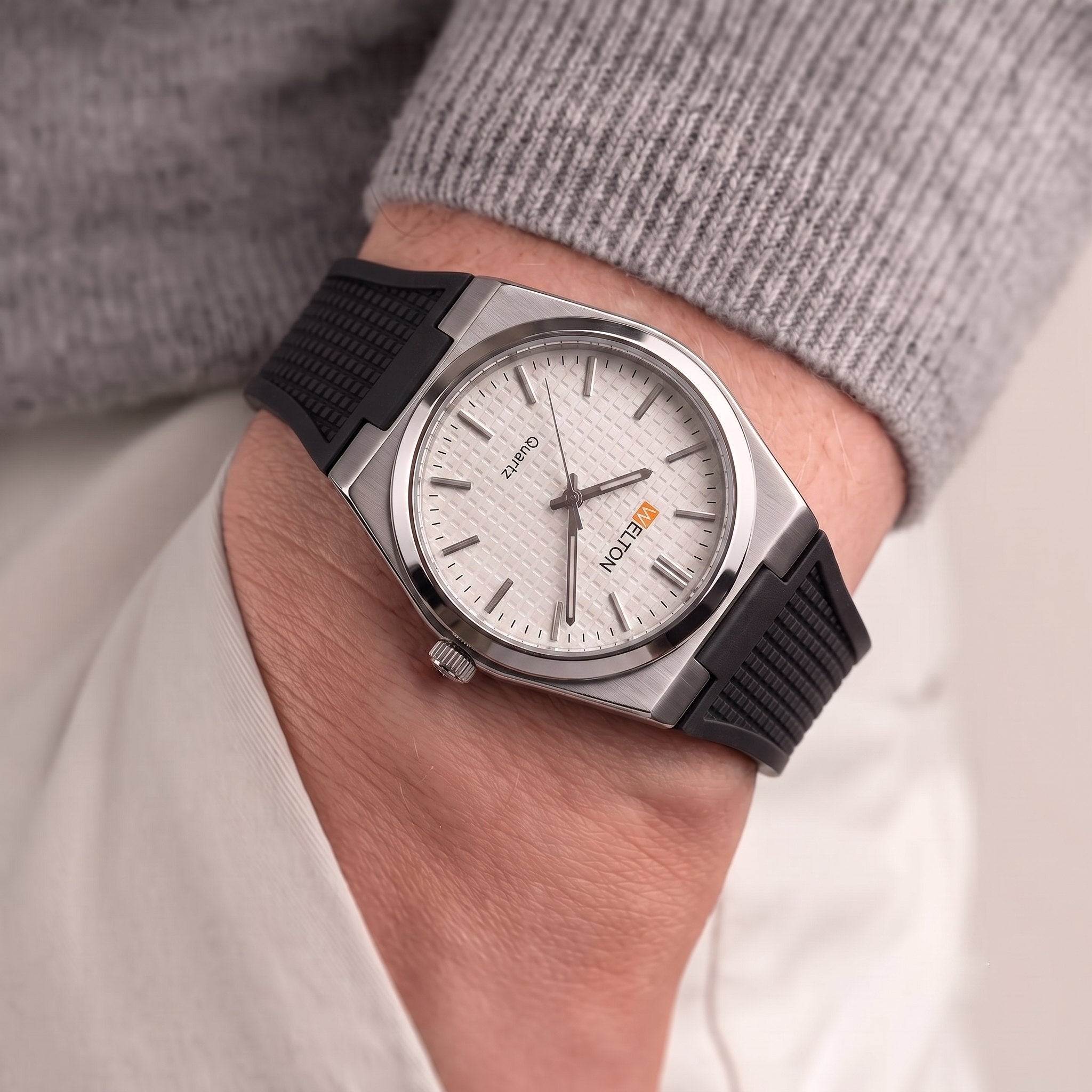 Welton Vantage Patterned Frost White