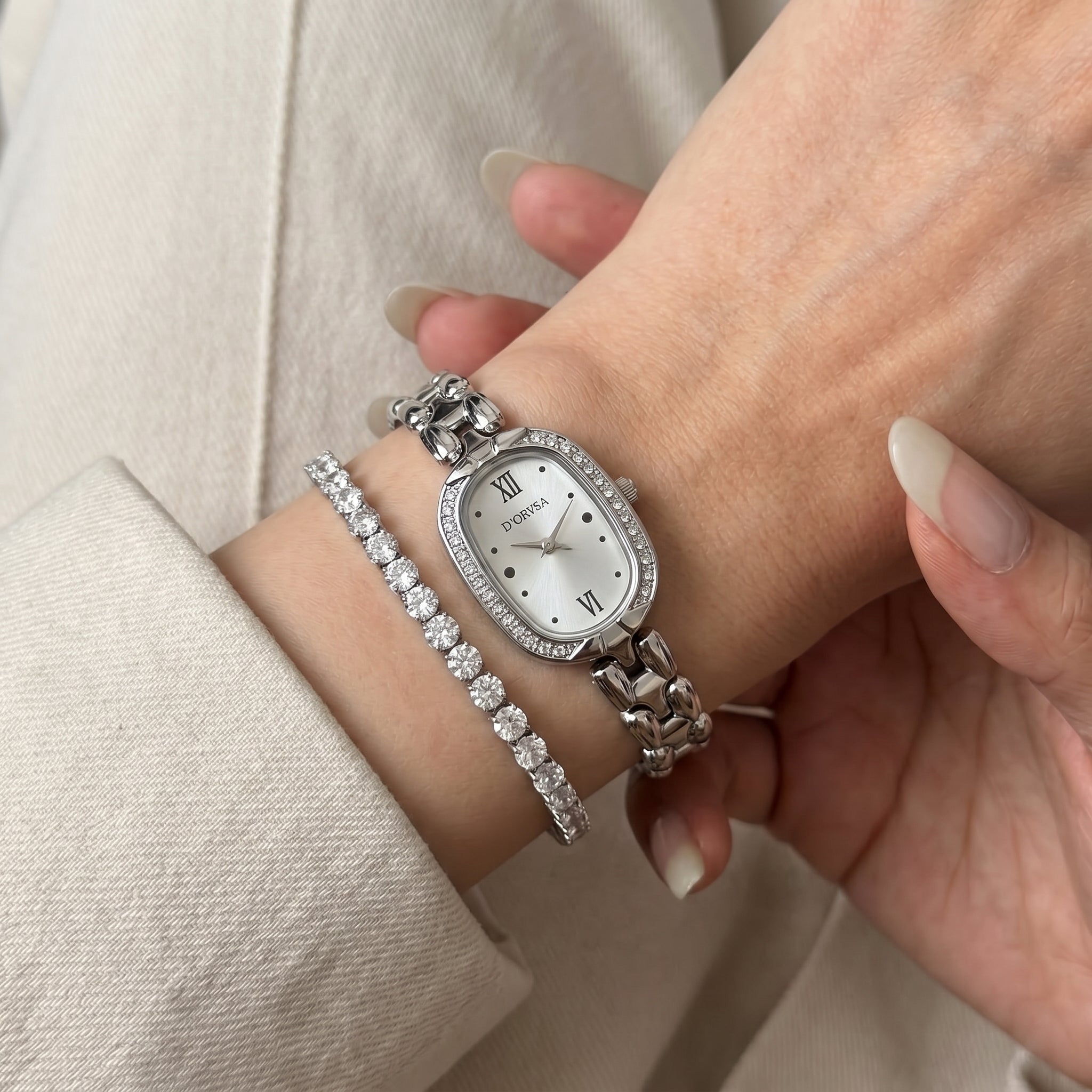 The IIRAYA Celeste Crystal Oval Set