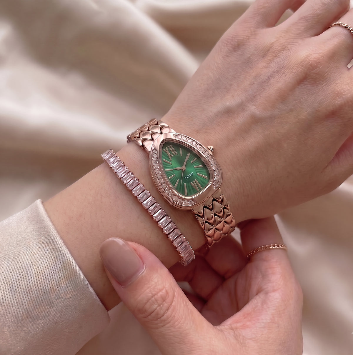 IIRAYA Serpenti Emerald Rosegold Edition